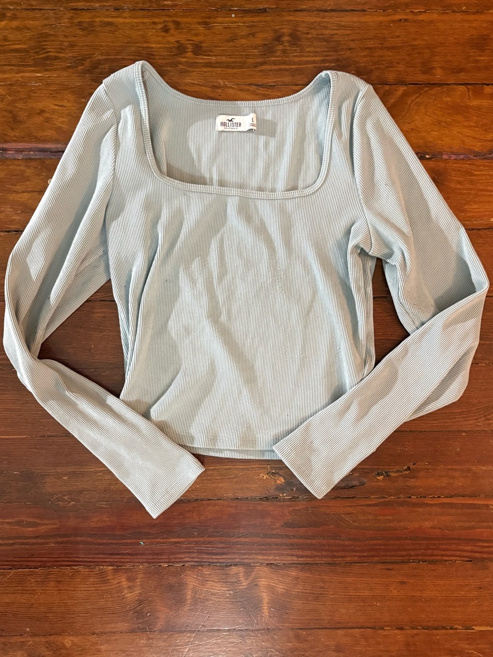 Hollister pale sage green ribbed long sleeve top shirt size L
